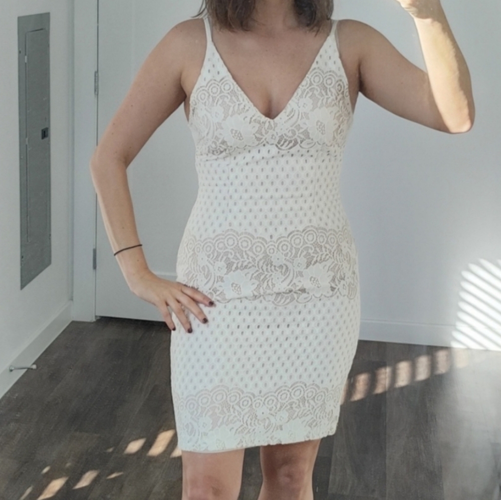 Elegant White Lace Dress